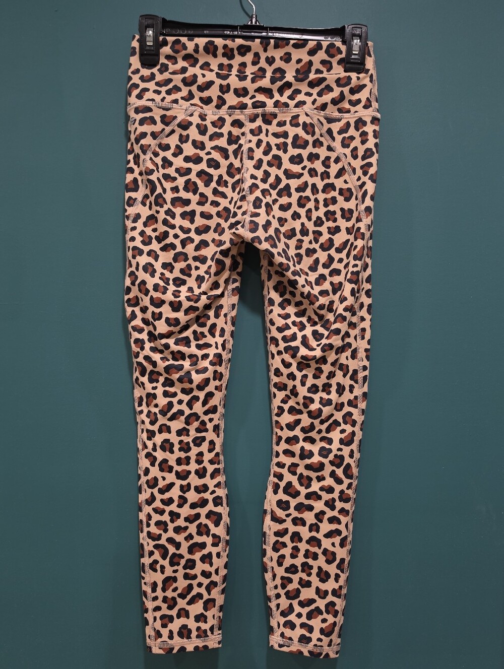 Fabletics PowerHold Leopard Print High Rise 7/8 Leggings Small - Picture 2 of 6